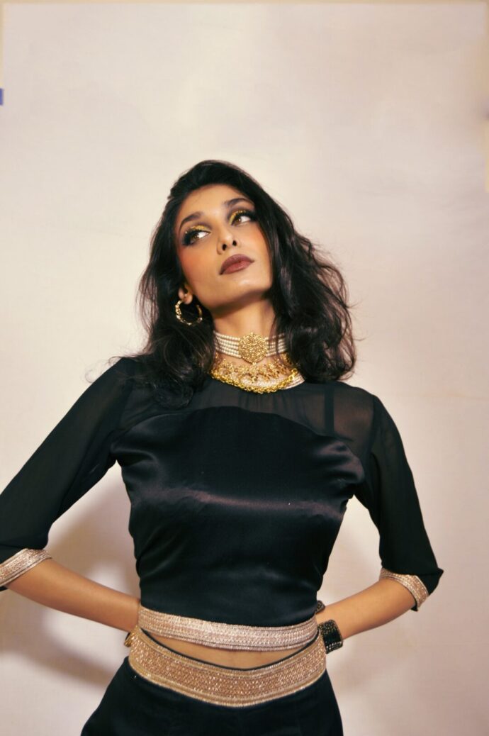 Black Three-Quarter Sleeve Choli - Image 2