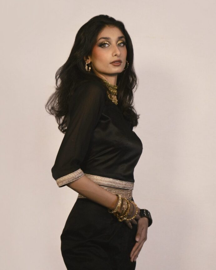 Black Three-Quarter Sleeve Choli - Image 5