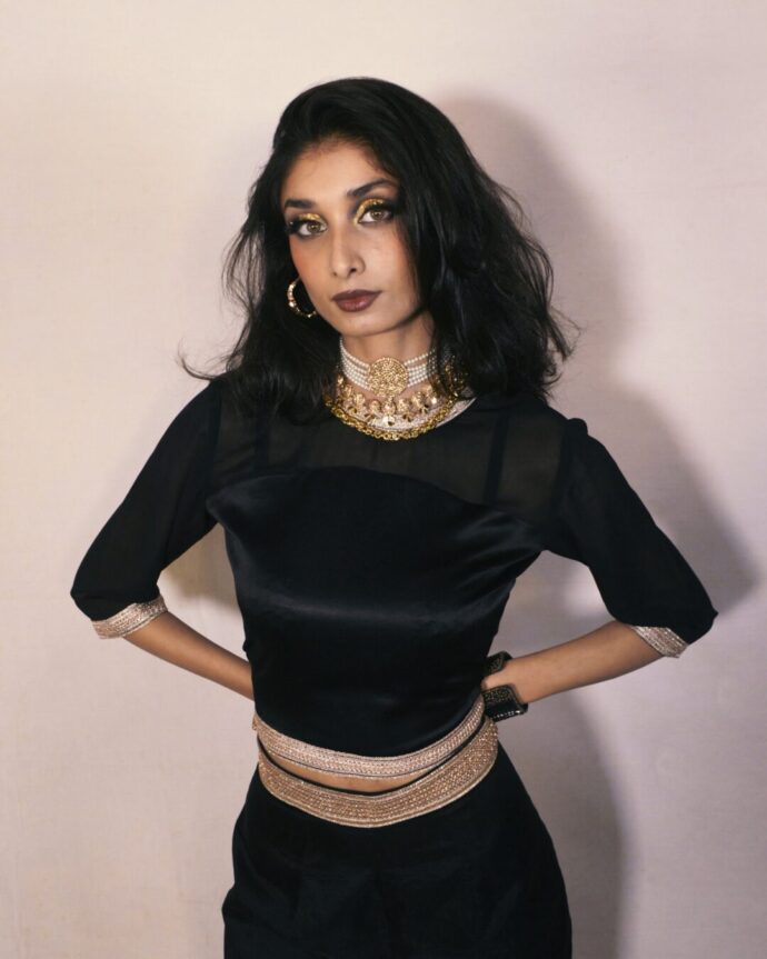 Black Three-Quarter Sleeve Choli - Image 3